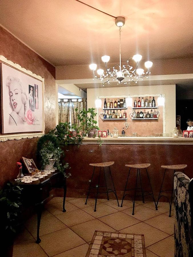Villa Anna Castrocielo ภายนอก รูปภาพ